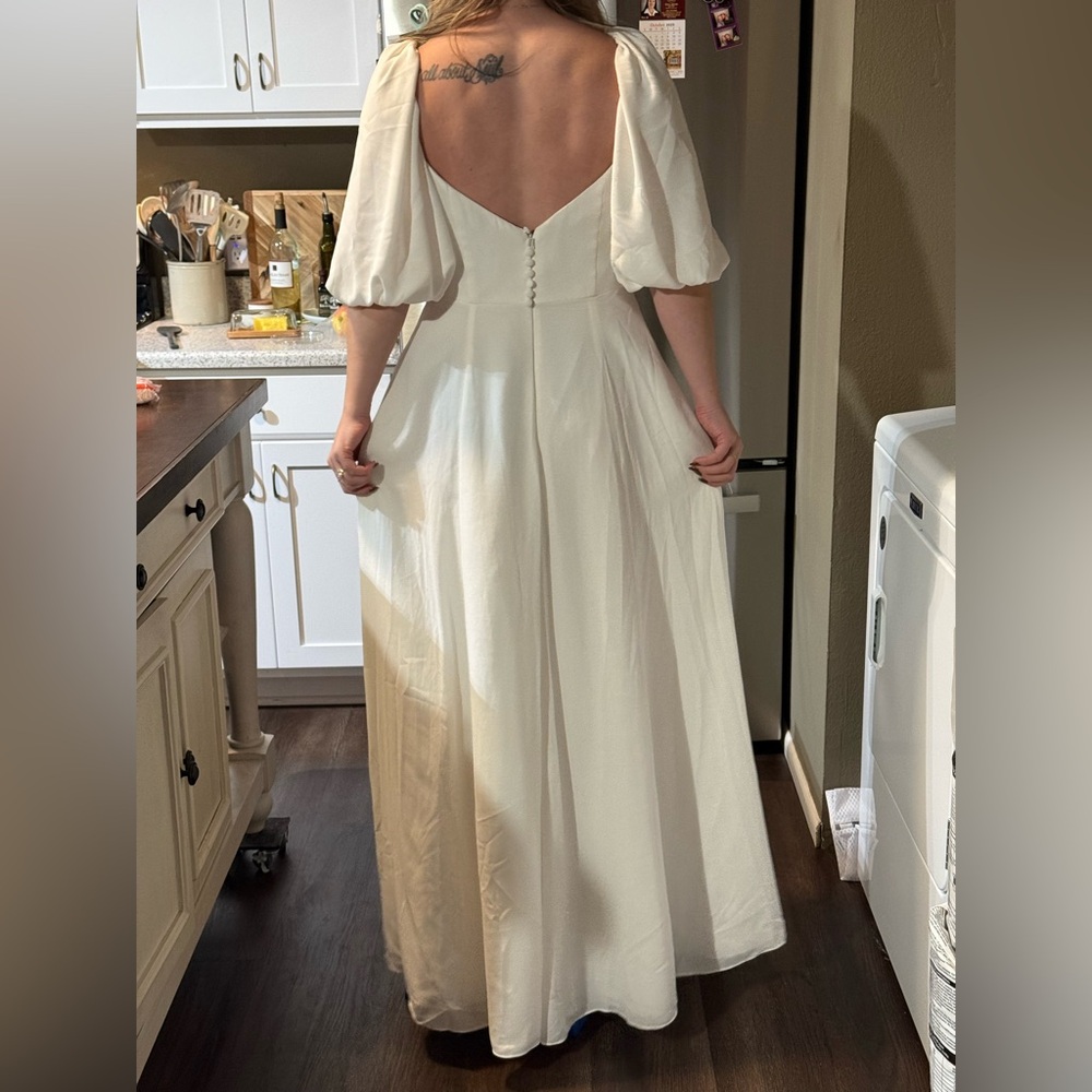 David’s Bridal Wedding Dress - Picture 4 of 5